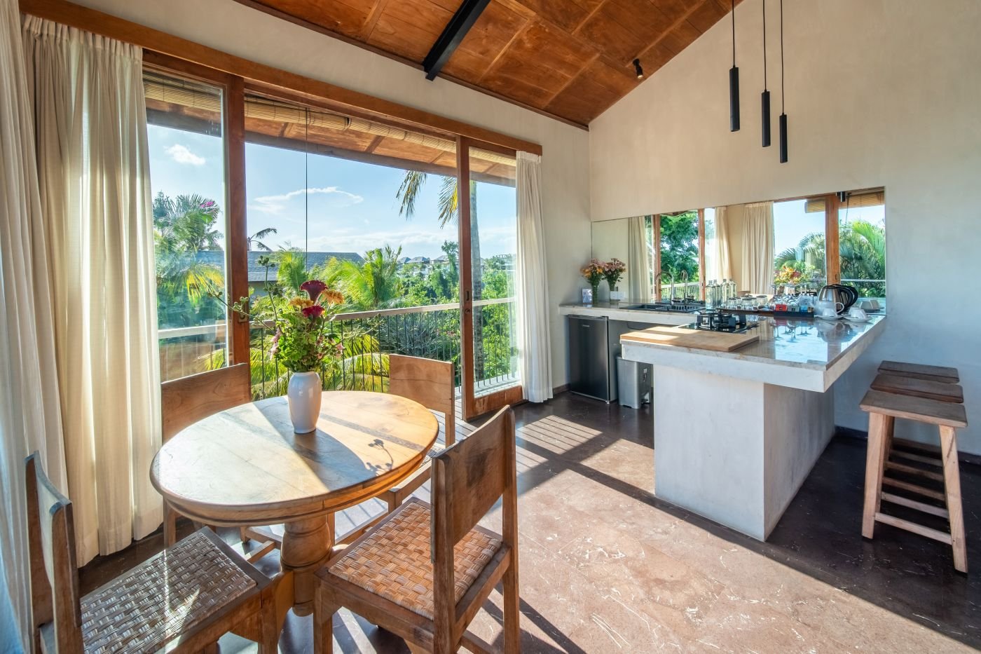 2Bedrooms-Canggu-Accommodation-1.jpg